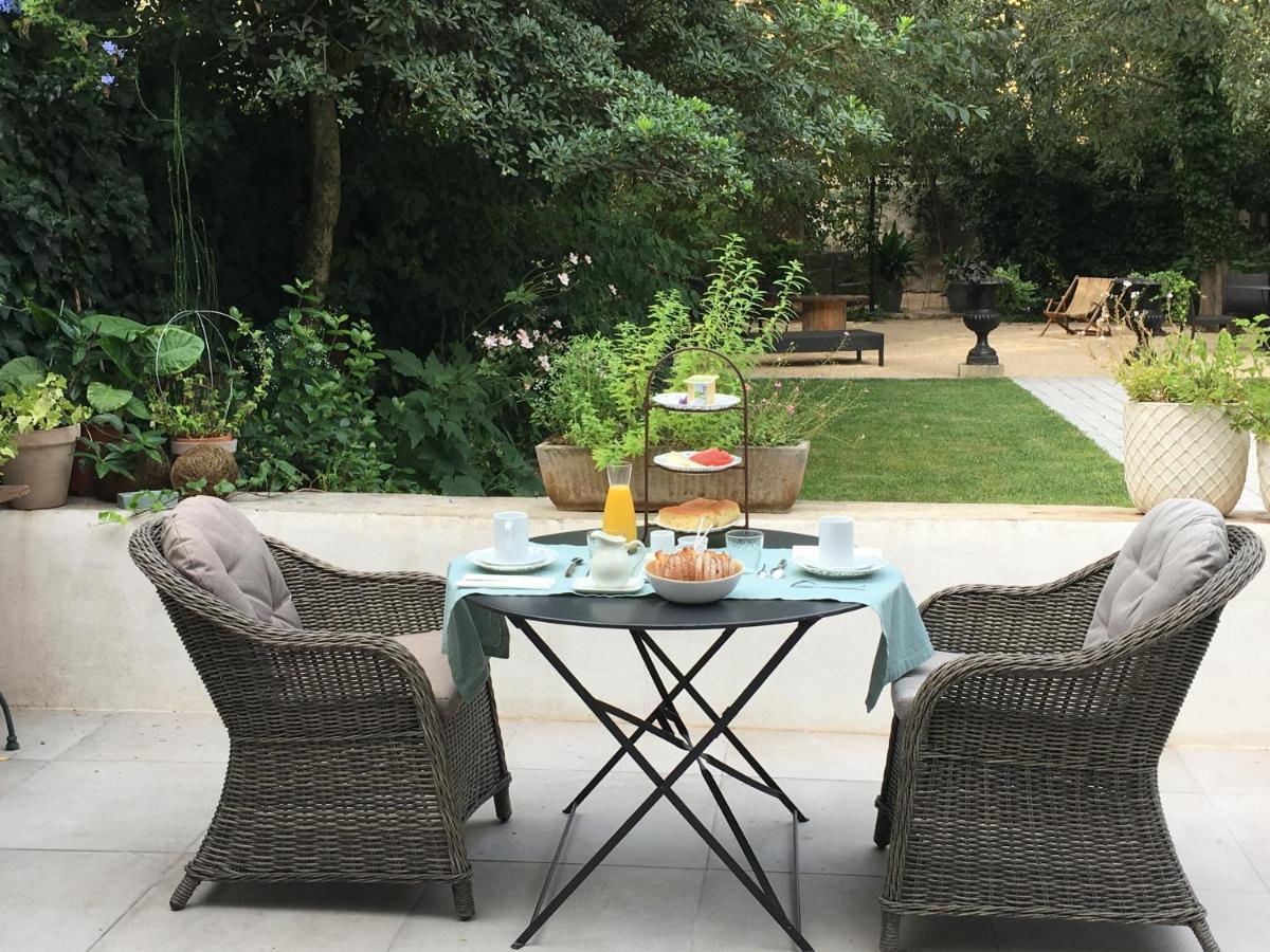 Chambre Cote Jardin นีมส์ ภายนอก รูปภาพ