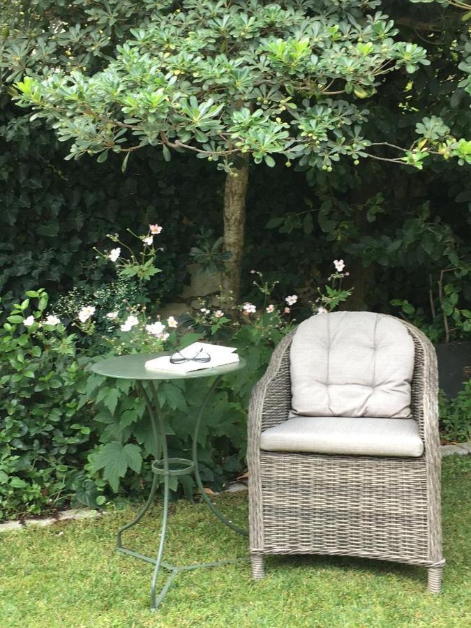 Chambre Cote Jardin นีมส์ ภายนอก รูปภาพ
